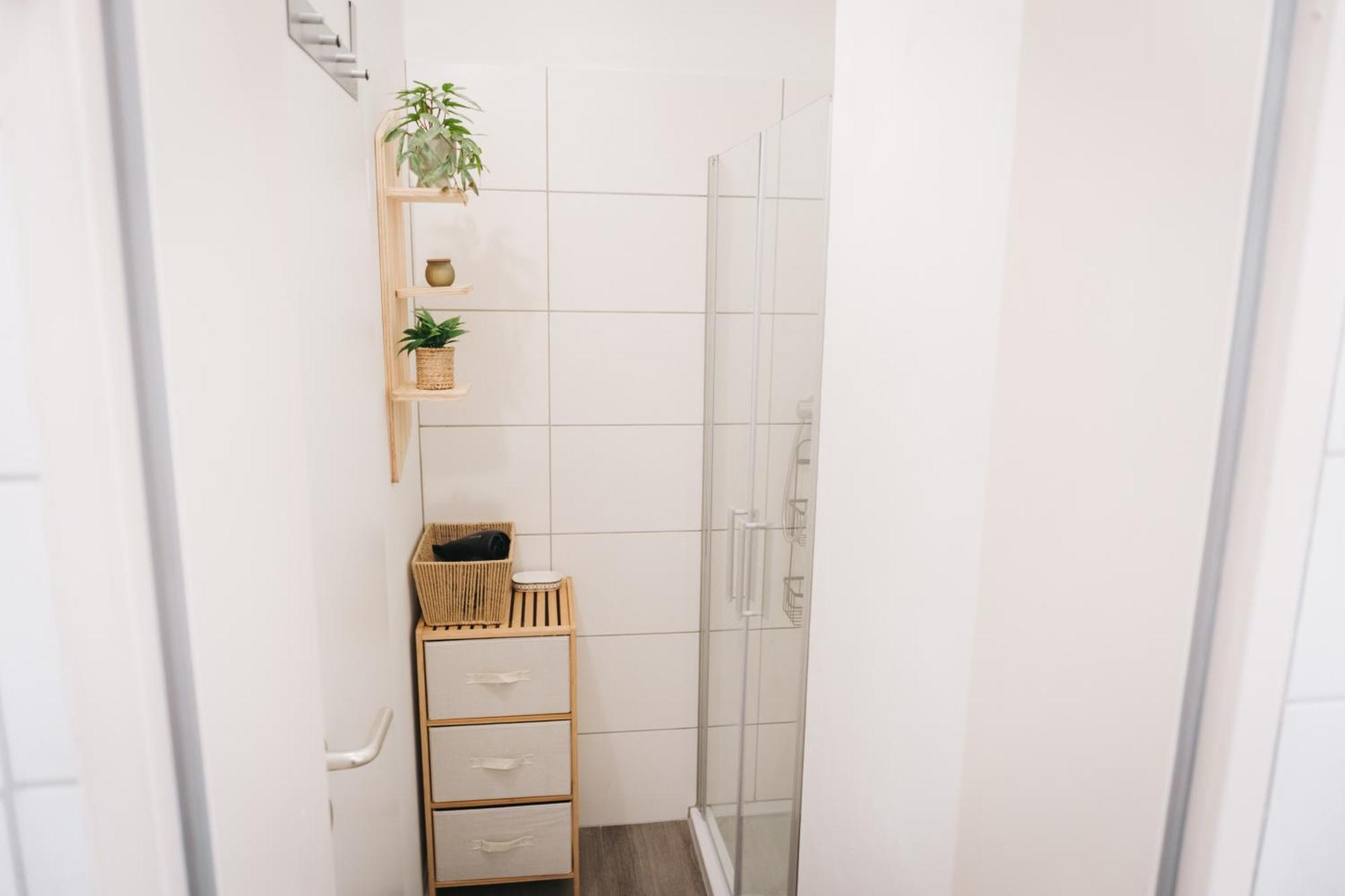 Raum Life - Vintage Loft - Heimkino Netflix - 2X Privat Parkplaetze Apartment Straubing Bagian luar foto